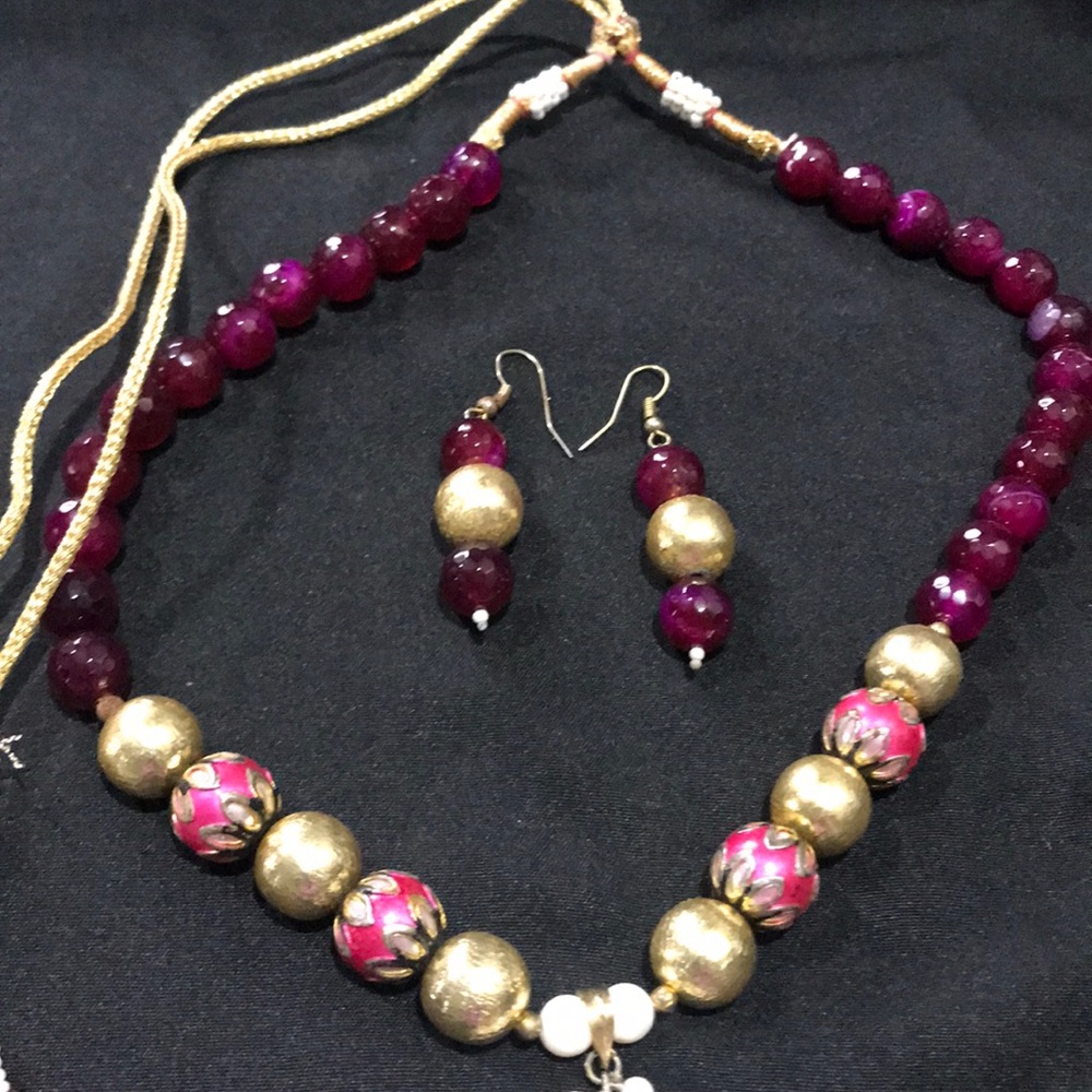 Necklace set NEW - Picture 3 of 4